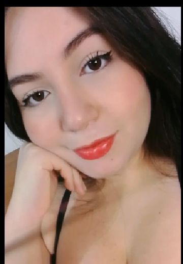 Live girl online now on SuperLive — Sofi